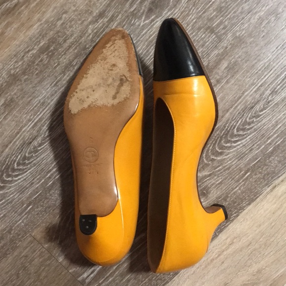 Chanel heels, used but in excellent condition.  No dust bag or box. - Picture 2 of 2